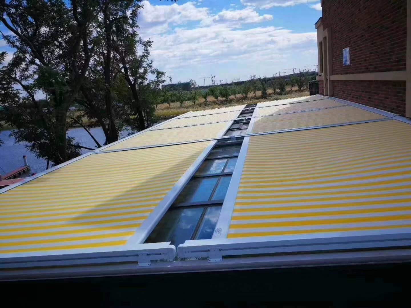 户外天幕电动遮阳帘